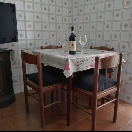 Grazioso Bilocale Apartamento Giusvalla